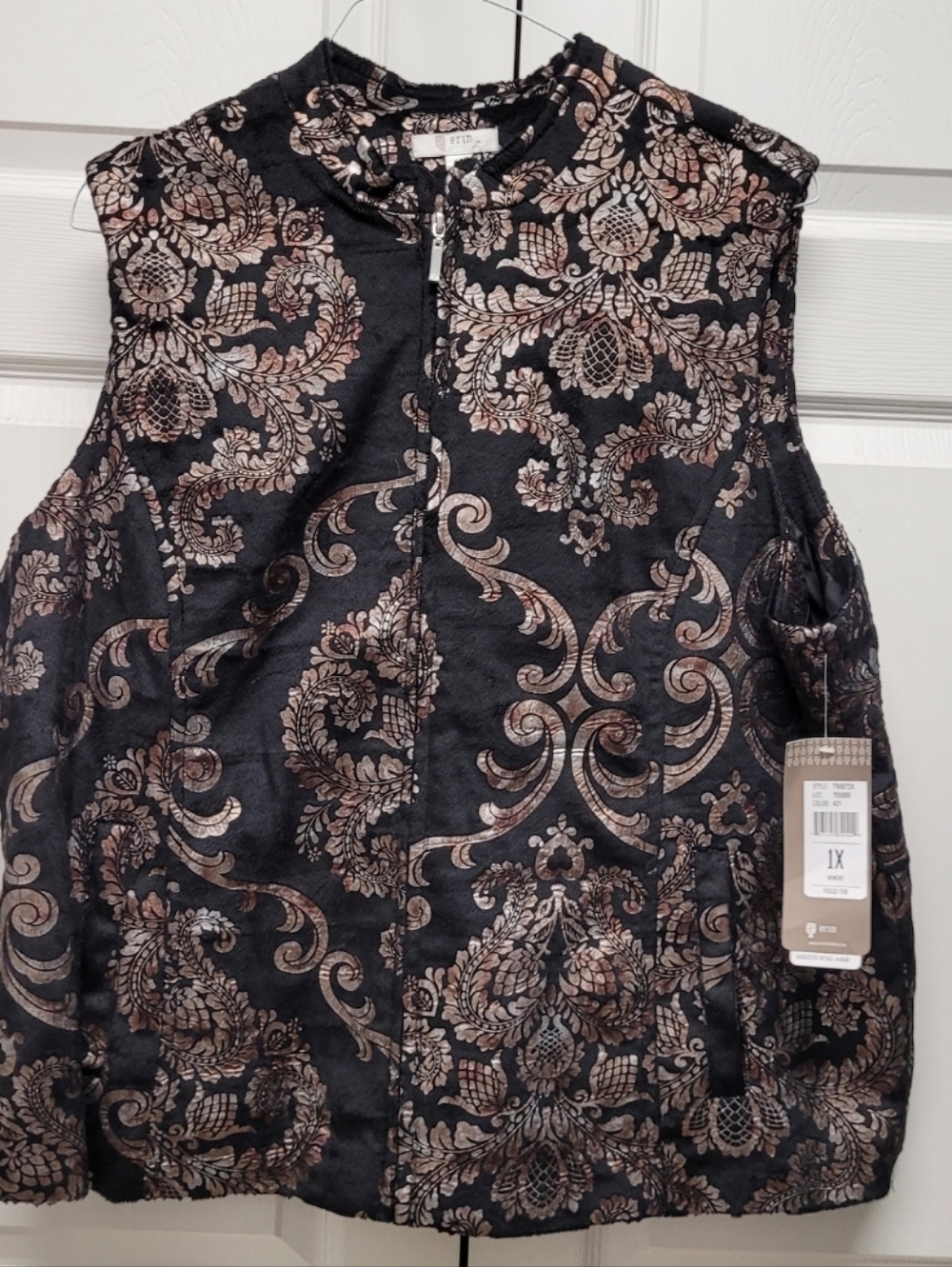 Sleeveless Metallic Scroll Jacquard Dress Vest - Black & Rose Gold